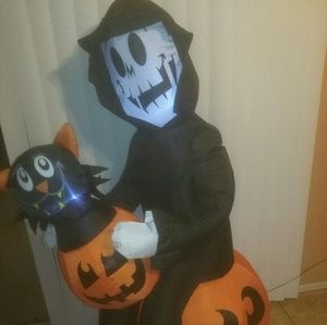 Halloween inflatable